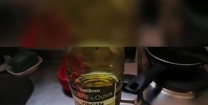 Calentar la plancha a fuego medio.