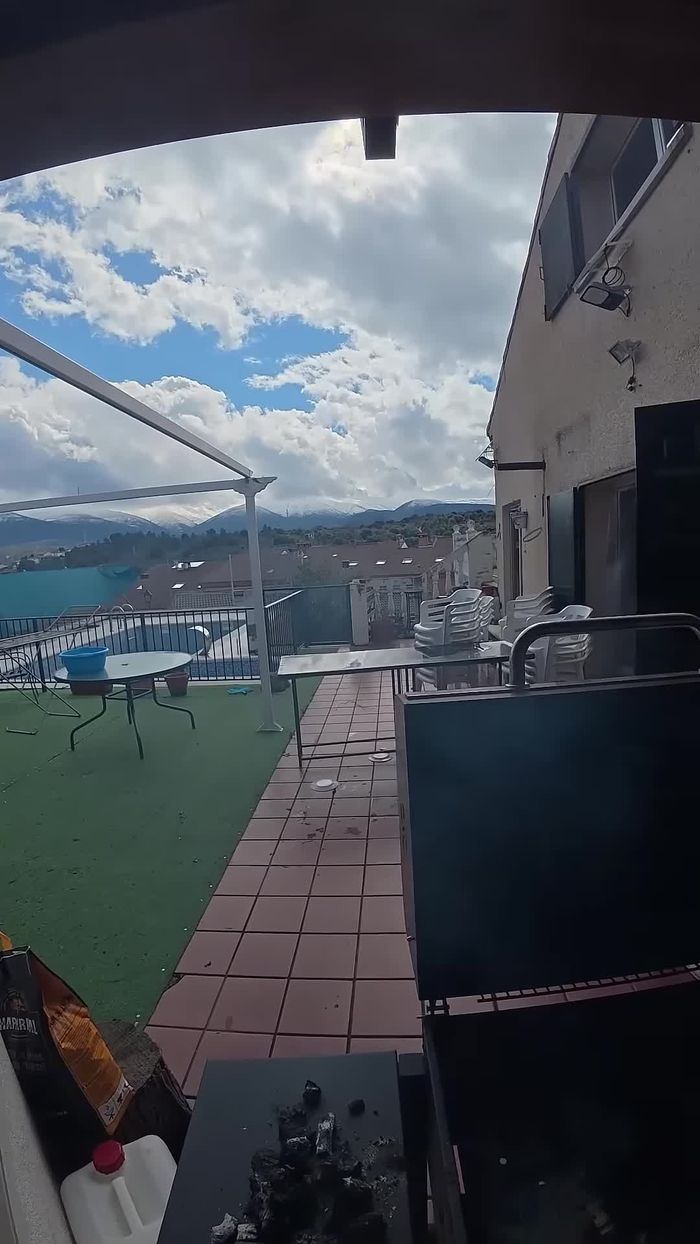 Prepara la brasa con carbón vegetal. Asegúrate de que esté en su punto.