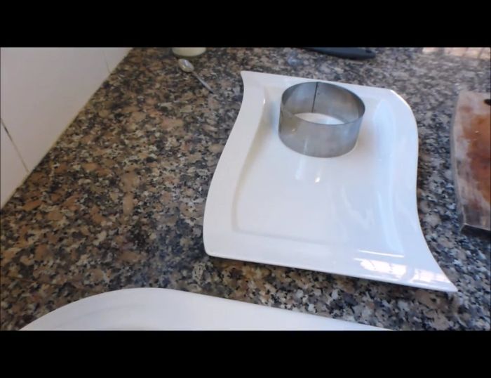 Emplatar. Se recomienda hacer el magret 2 minutos por cada lado. Acompañar con arroz salteado con verduras.