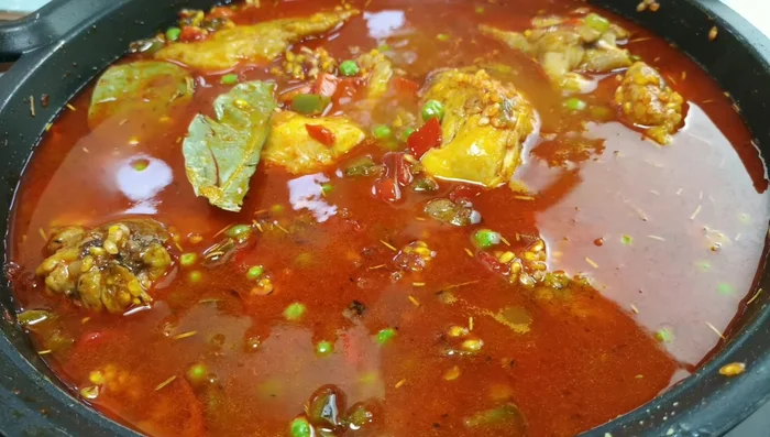 Cocinar el arroz hasta que esté al dente (aproximadamente 15-16 minutos).