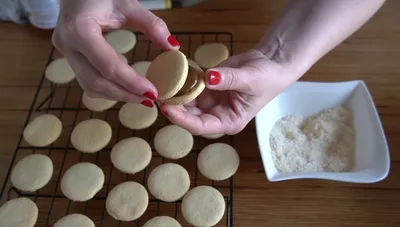Alfajores de la Reina Máxima: Receta Fácil y Deliciosa