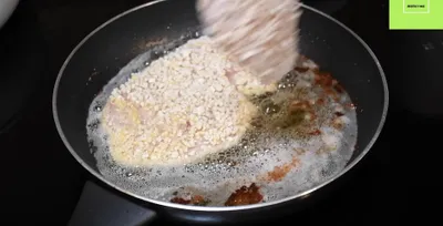 Espaguetis en Salsa Verde con Pollo Frito Crujiente