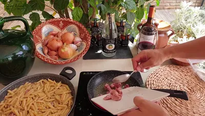 Macarrones con Confit de Pato y Setas Trufadas: Receta Fácil