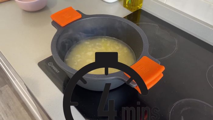 Dejamos hervir durante 4 minutos.