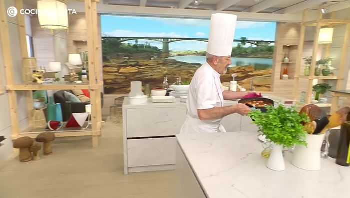 Retirar del horno, dejar reposar durante 5 minutos.