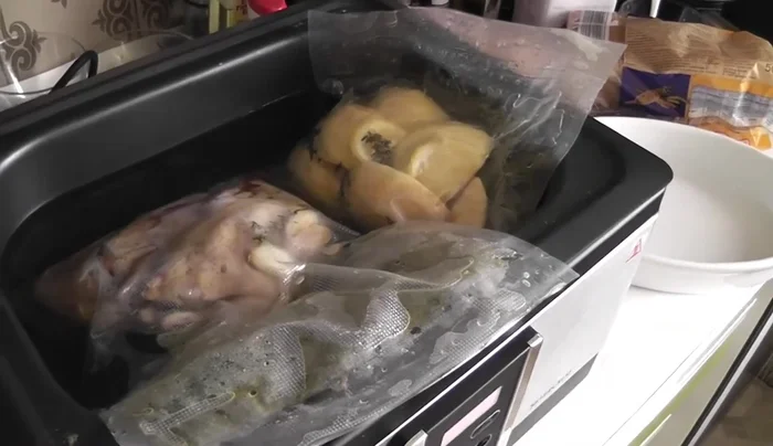 Preparar un puré de manzana.