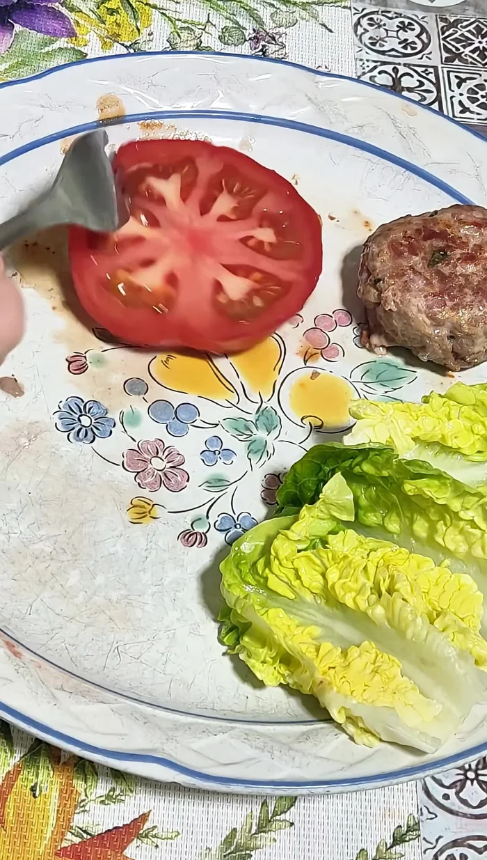 Montar las hamburguesas.