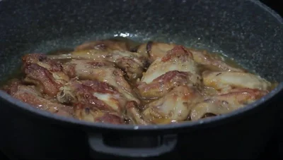 Conejo al Ajillo con Romero: Receta Fácil y Deliciosa