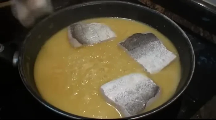 Agregar las almejas (previamente lavadas) a la salsa.