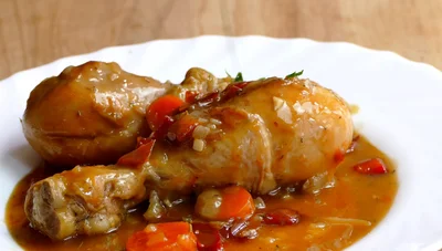 Pollo Guisado con Cerveza: Receta Fácil y Deliciosa