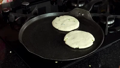 Receta de Pupusas de Queso con Jalapeño: ¡Deliciosas y Fáciles!
